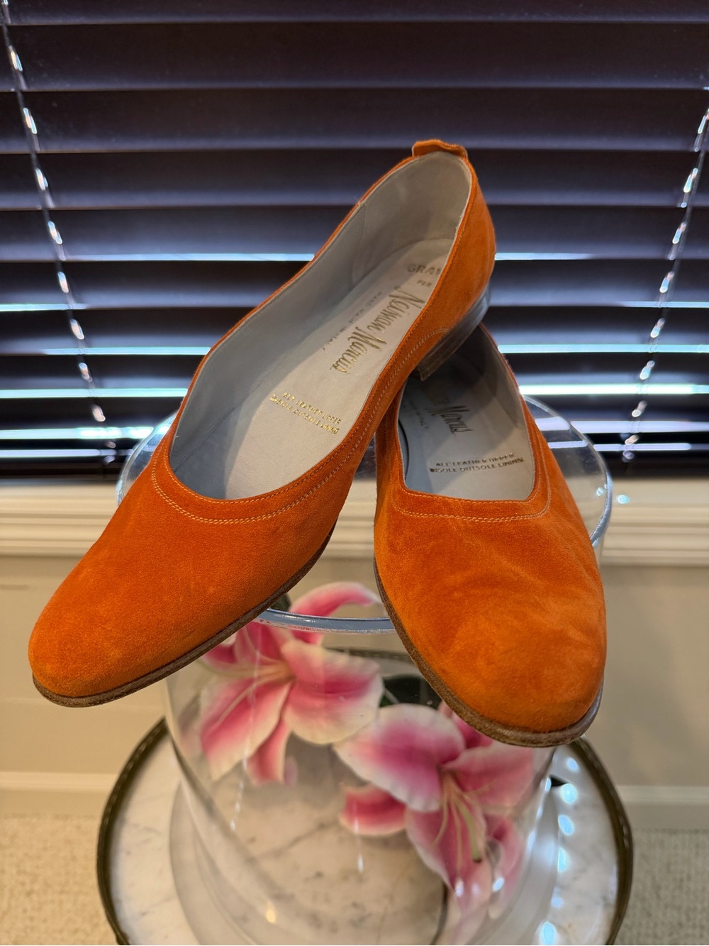 Neiman Marcus Suede Casual Women Shoes Size 10M Made In Italy Pre Owned